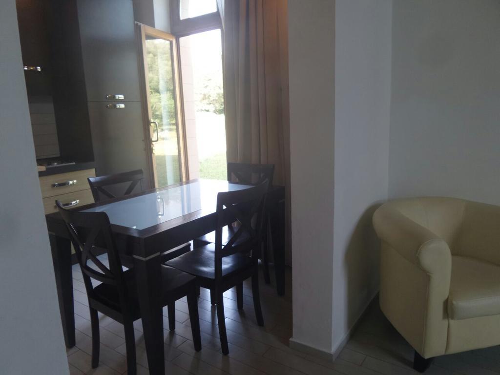 Aparthotel Cala Dei Mori Livorno Esterno foto